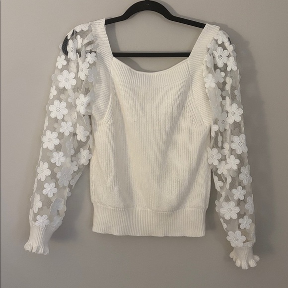 French Connection Juliet Mozart Floral Sleeve Sweater size medium - Picture 5 of 5